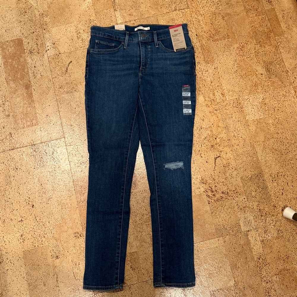 Levi's 311 Shaping Skinny Jeans in Deep Blue size 10. 30x30